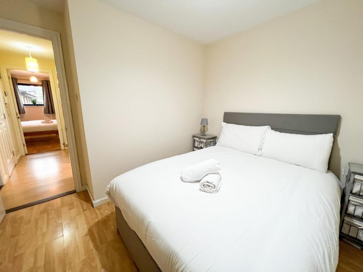2 Bedroom - River Clyde Home - Parking Glasgow Exterior photo