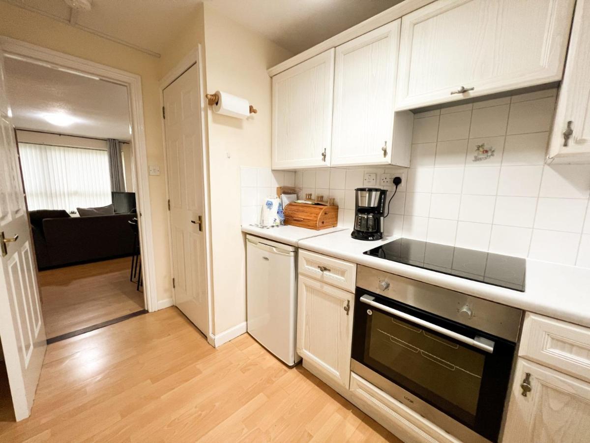 2 Bedroom - River Clyde Home - Parking Glasgow Exterior photo