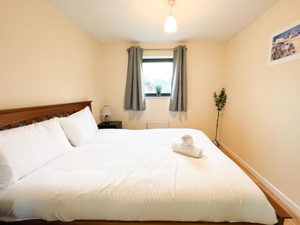 2 Bedroom - River Clyde Home - Parking Glasgow Exterior photo